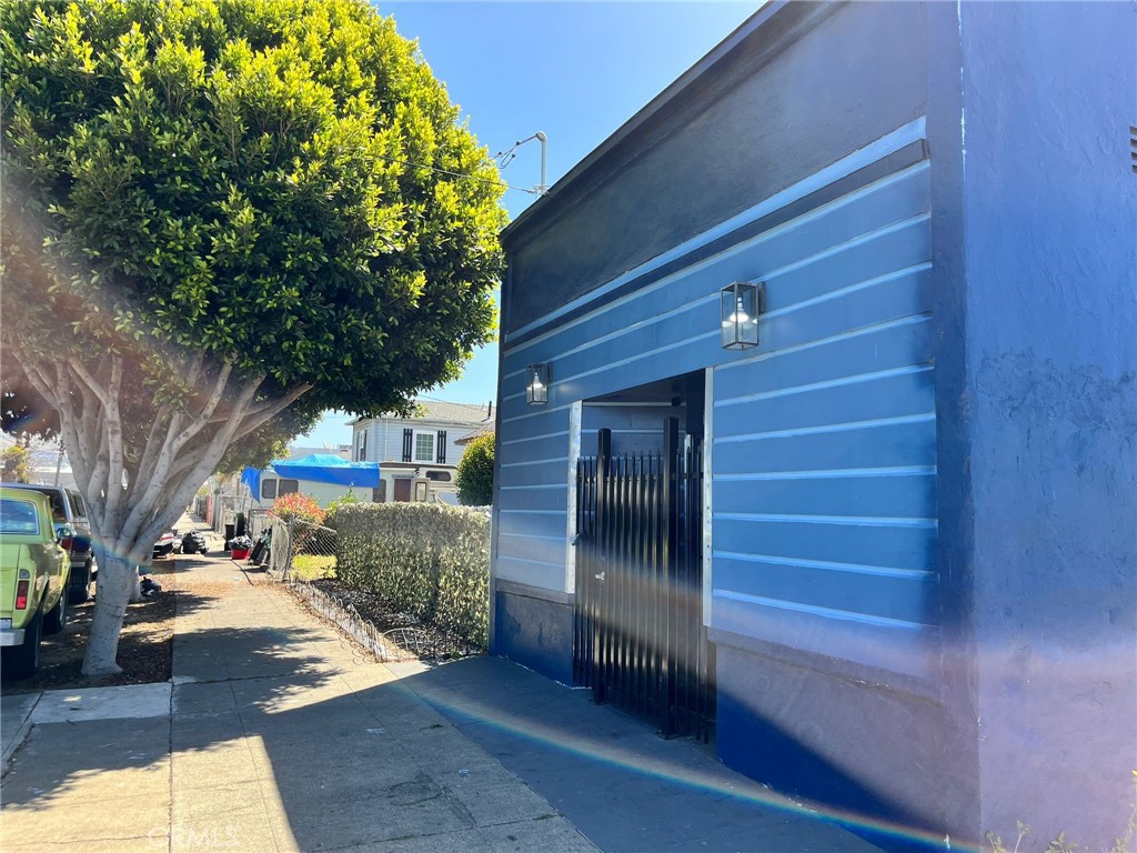 1200 75th Avenue