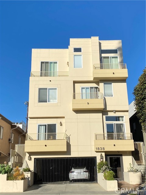 1838 Corinth Ave #2, Los Angeles, CA 90025