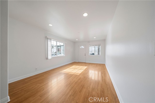 Detail Gallery Image 36 of 36 For 420 Cerritos Ave, Long Beach,  CA 90802 - 3 Beds | 2/1 Baths