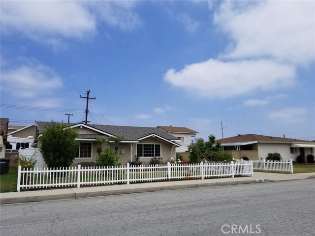 12051 Charlwood St, Artesia, CA 90701