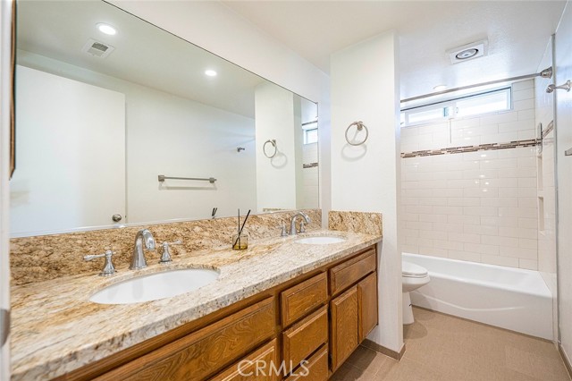 Detail Gallery Image 22 of 42 For 18402 Oxboro, Huntington Beach,  CA 92648 - 4 Beds | 2/1 Baths