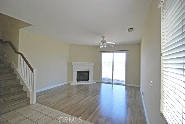 27849 Alta Vista Avenue, Valencia CA: https://media.crmls.org/medias/834d737f-9f6b-48a3-8b59-ee1f66a1750f.jpg