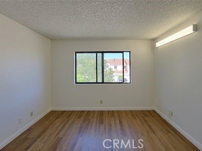 https://media.crmls.org/medias/834d7735-3161-4010-a180-43dc1a8b0868.jpg?preset=X-Large