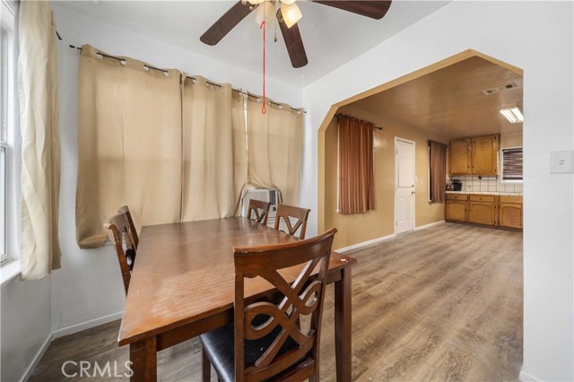 Detail Gallery Image 5 of 12 For 2400 Lucky St, Bakersfield,  CA 93307 - 3 Beds | 1 Baths