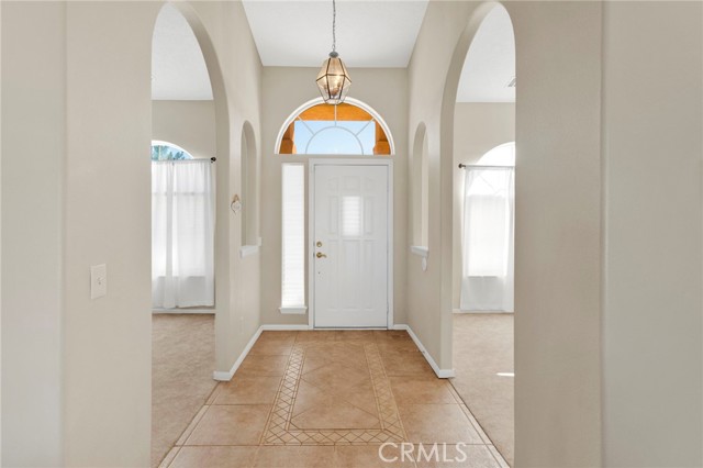 Detail Gallery Image 6 of 65 For 8250 Snow Cap, Pinon Hills,  CA 92372 - 3 Beds | 2/1 Baths