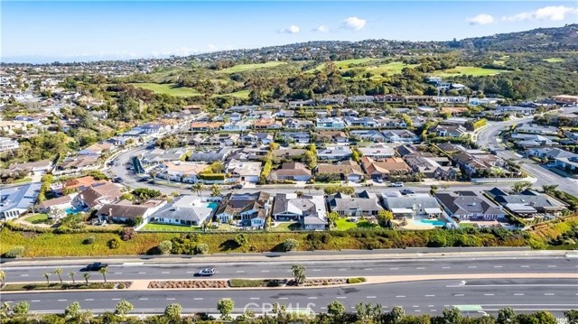 Detail Gallery Image 9 of 14 For 4600 Cortland, Corona Del Mar,  CA 92625 - 4 Beds | 4 Baths