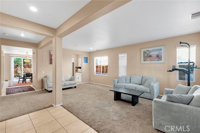 Detail Gallery Image 9 of 74 For 12655 Verano, Victorville,  CA 92392 - 5 Beds | 4/1 Baths