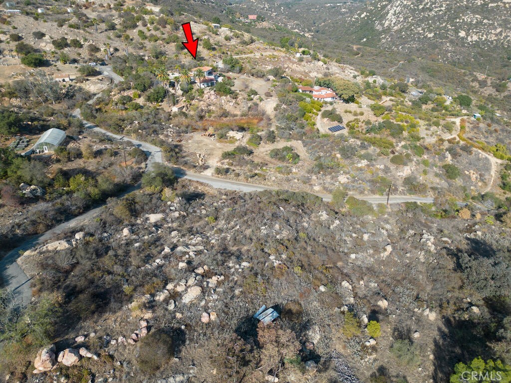 https://media.crmls.org/medias/834f1e41-b698-4e4e-aa5c-2399c6ce23a1.jpg?preset=X-Large