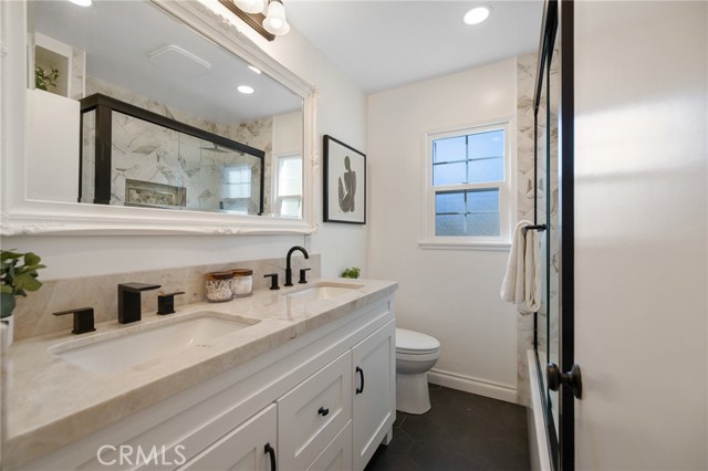 Detail Gallery Image 31 of 47 For 16451 Tupper St, North Hills,  CA 91343 - 3 Beds | 2 Baths