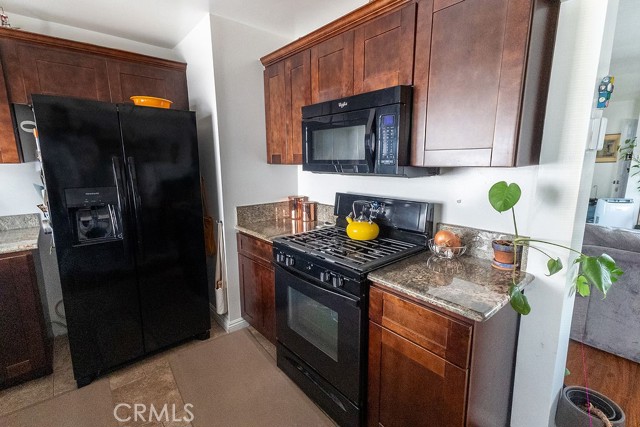 Detail Gallery Image 22 of 32 For 1321 E Appleton St #10,  Long Beach,  CA 90802 - 1 Beds | 1 Baths