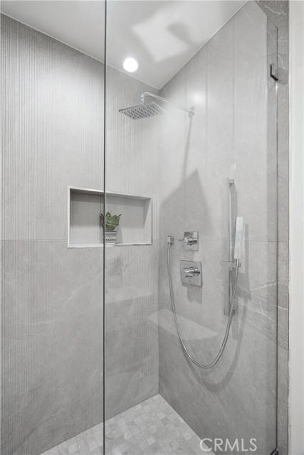 Detail Gallery Image 35 of 53 For 4001 Coldstream, Tarzana,  CA 91356 - 6 Beds | 6/1 Baths