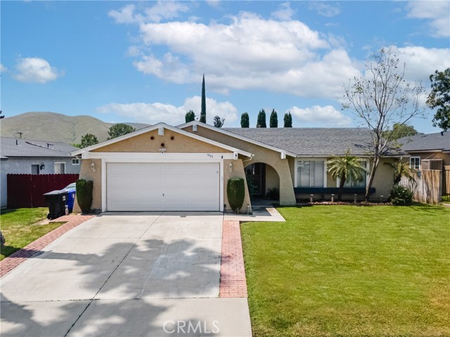 Detail Gallery Image 1 of 26 For 1575 Wild Pony, San Bernardino,  CA 92407 - 3 Beds | 2 Baths