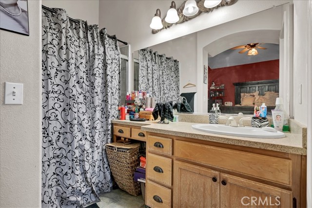 Detail Gallery Image 23 of 29 For 1634 N Sol Ct, Visalia,  CA 93292 - 3 Beds | 2 Baths