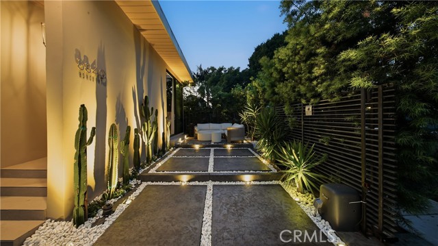 Detail Gallery Image 36 of 45 For 8840 Ashcroft Ave, West Hollywood,  CA 90048 - 3 Beds | 4 Baths