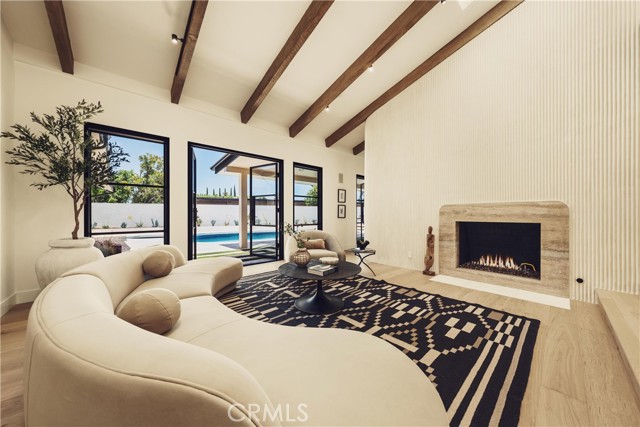 4195 Alonzo Avenue, Encino CA: https://media.crmls.org/medias/835258e3-3db0-42c9-8715-08c834a2bcca.jpg