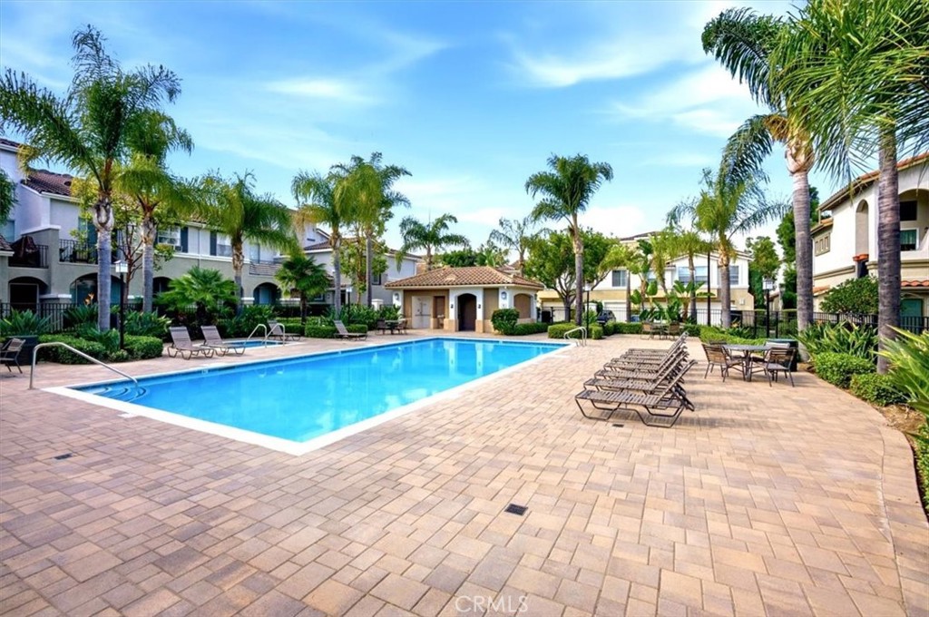 MLS #OC25258887 image #26