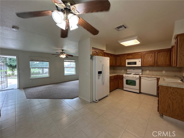 Detail Gallery Image 38 of 54 For 18149 Varden Dr, Madera,  CA 93638 - 3 Beds | 2 Baths