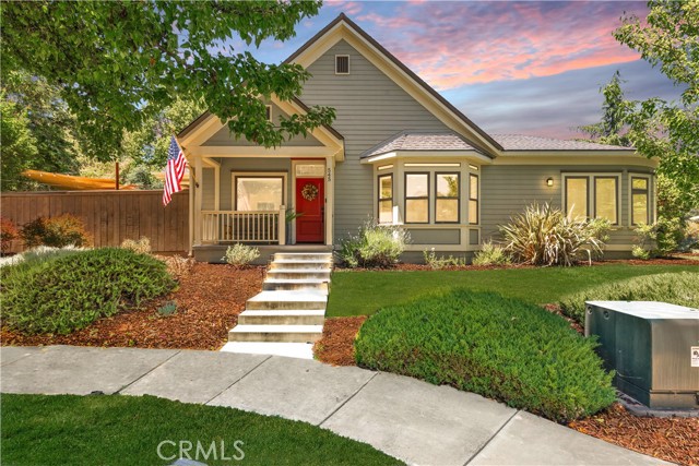 Detail Gallery Image 1 of 53 For 545 Maple St, Paso Robles,  CA 93446 - 4 Beds | 3 Baths