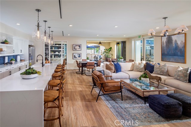 9001 Cerise Lane, Cypress CA: https://media.crmls.org/medias/8354907e-7c03-475d-9203-bbc419d683b1.jpg