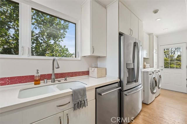 1344 Marine Avenue, Manhattan Beach, California 90266, 3 Bedrooms Bedrooms, ,1 BathroomBathrooms,Residential,Sold,Marine,SB21218449