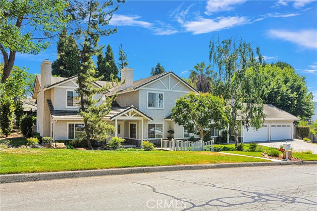 Detail Gallery Image 3 of 75 For 37623 Oak Mesa Dr, Yucaipa,  CA 92399 - 6 Beds | 4/1 Baths