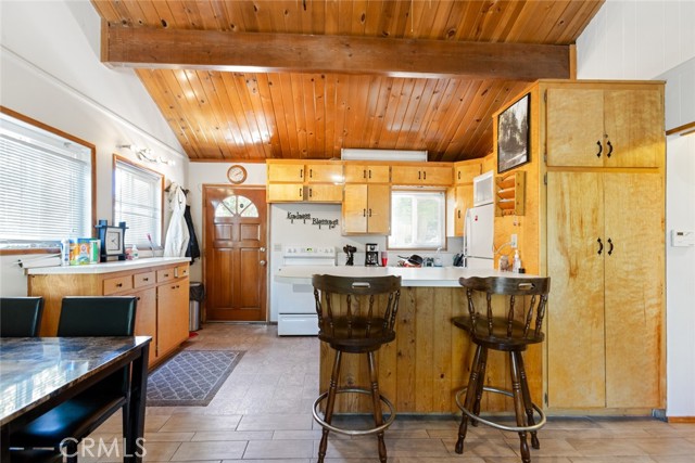 Detail Gallery Image 16 of 40 For 1207 Scenic Way, Rimforest,  CA 92378 - 3 Beds | 2 Baths