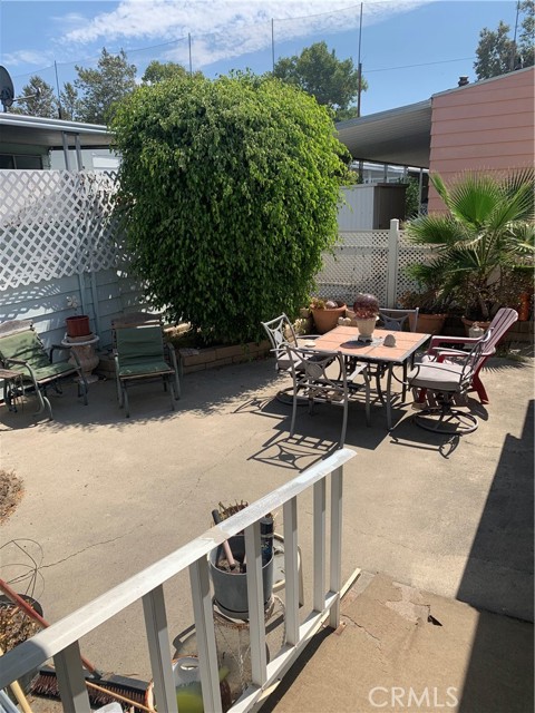 24921 Muirlands Boulevard, Lake Forest CA: https://media.crmls.org/medias/83577c92-d550-4223-b4f6-9a320538c593.jpg