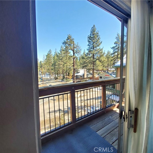 Detail Gallery Image 15 of 16 For 720 W Big Bear Bld, Big Bear City,  CA 92314 - 2 Beds | 2 Baths