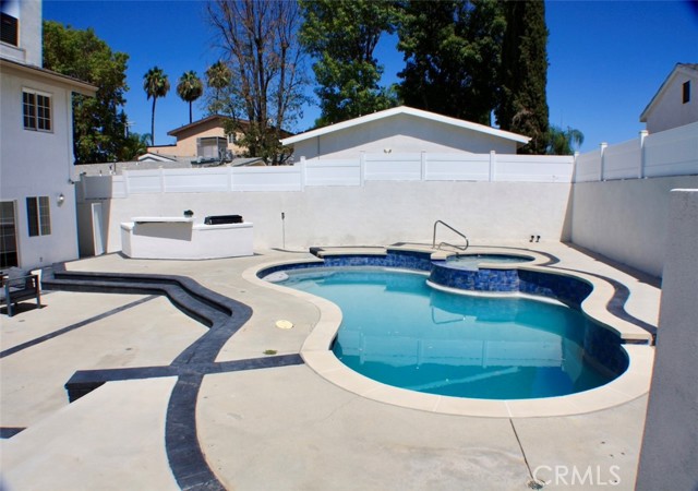 Detail Gallery Image 23 of 26 For 5514 Sylvia Ave, Tarzana,  CA 91356 - 5 Beds | 5 Baths