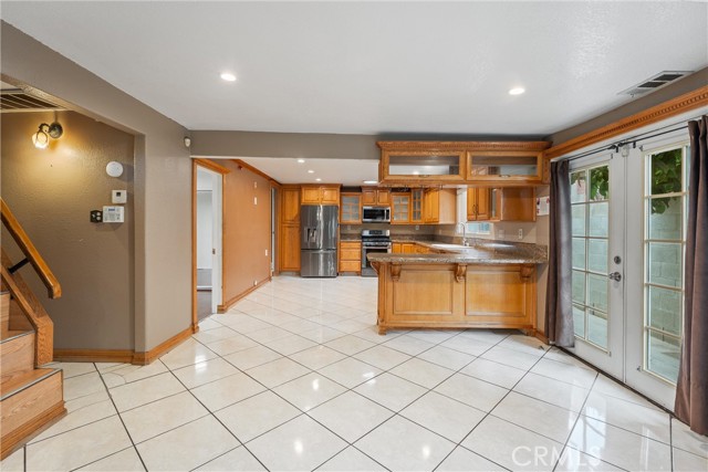 2516 Alcazar Street, Los Angeles CA: https://media.crmls.org/medias/8359bece-23eb-452b-8152-c33b1a68a704.jpg