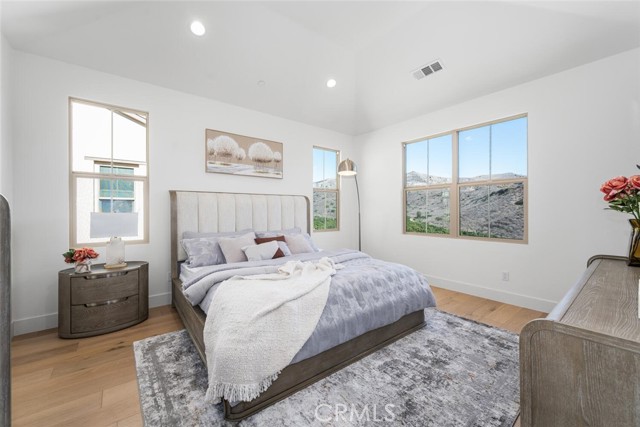 Detail Gallery Image 14 of 38 For 107 Somera, Irvine,  CA 92602 - 4 Beds | 3 Baths