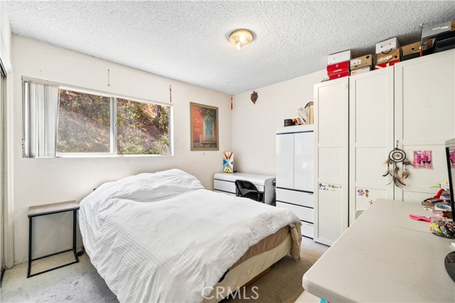1438 Hillside Drive, Glendale CA: https://media.crmls.org/medias/835ab51a-f871-4ed3-b99b-a0ee31adc505.jpg
