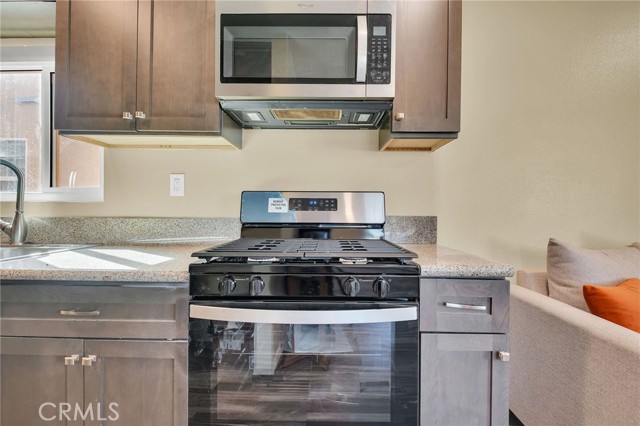 Detail Gallery Image 38 of 73 For 1972 Olive, Long Beach,  CA 90806 - 6 Beds | 4 Baths