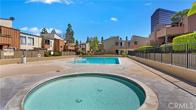 Detail Gallery Image 28 of 31 For 1001 W Stevens Ave #406,  Santa Ana,  CA 92707 - 3 Beds | 2 Baths