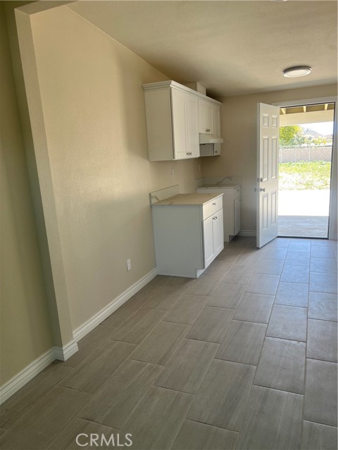 Detail Gallery Image 9 of 24 For 18631 14th St, Bloomington,  CA 92316 - 2 Beds | 2 Baths