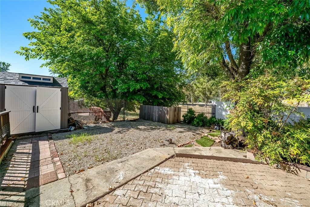 https://media.crmls.org/medias/835ede07-5879-4edb-9ccf-d5feb2e401d1.jpg?preset=X-Large