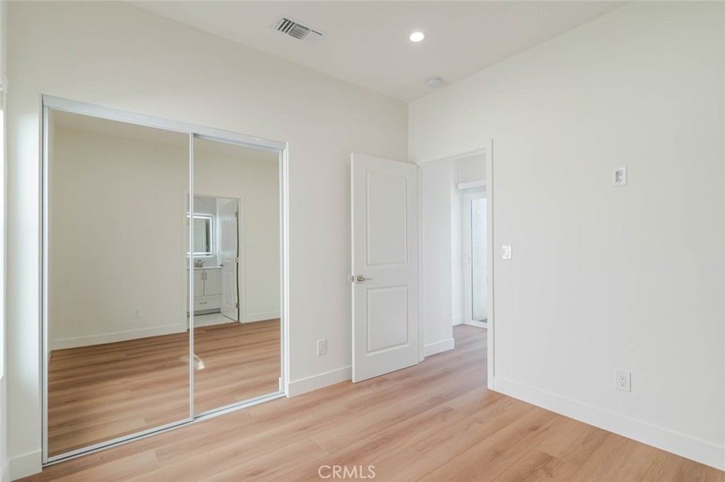 https://media.crmls.org/medias/83610da3-ff23-4abf-b2e7-6d420d0317b4.jpg?preset=X-Large