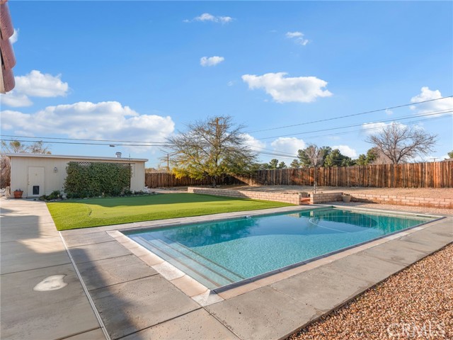 Detail Gallery Image 50 of 62 For 19544 Oneida, Apple Valley,  CA 92307 - 4 Beds | 3 Baths