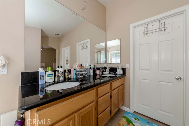 Detail Gallery Image 19 of 56 For 1552 Saran Ct, Oceanside,  CA 92056 - 4 Beds | 2 Baths