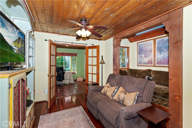 Detail Gallery Image 33 of 56 For 23280 Brookside Rd, Crestline,  CA 92325 - 3 Beds | 3/1 Baths