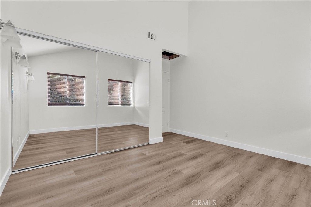 MLS #OC25279885 image #26