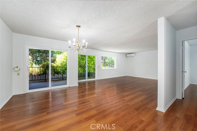 2385 Via Mariposa, Laguna Woods CA: https://media.crmls.org/medias/8361bd4c-7d68-476e-88ac-e07d4f96f7f3.jpg