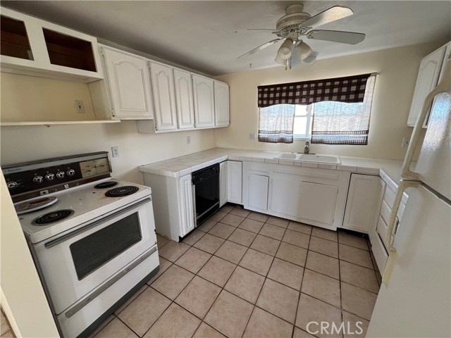 Detail Gallery Image 11 of 38 For 5830 Gopher Grove Rd, Twentynine Palms,  CA 92277 - 3 Beds | 2 Baths