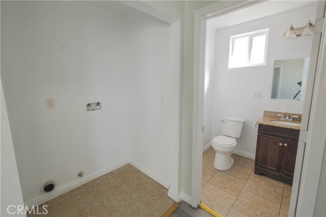 Detail Gallery Image 27 of 37 For 149 W Colden, Los Angeles,  CA 90003 - – Beds | – Baths