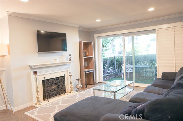 MLS #OC25265232 image #8