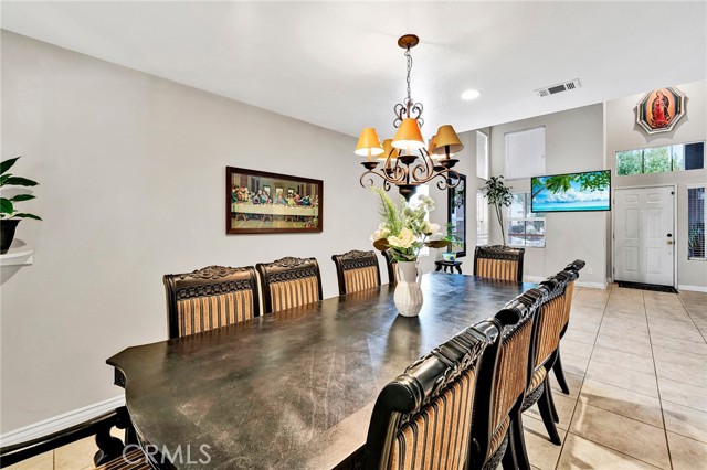 Detail Gallery Image 14 of 36 For 31755 Ridgeview, Lake Elsinore,  CA 92532 - 6 Beds | 3 Baths