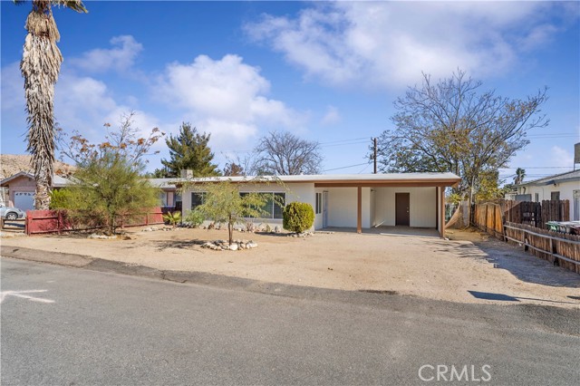 Detail Gallery Image 1 of 21 For 7101 Tamarisk Ave, Yucca Valley,  CA 92284 - 2 Beds | 1 Baths