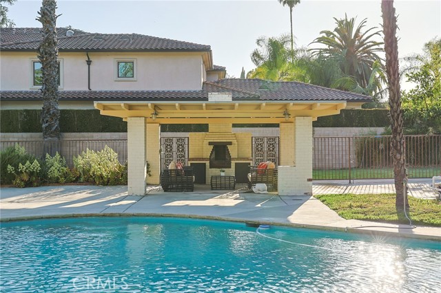 251 W Le Roy Avenue, Arcadia CA: https://media.crmls.org/medias/8362fd92-3849-480e-af36-f5ede11db48f.jpg