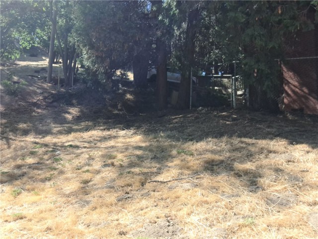 Detail Gallery Image 3 of 3 For 24814 Edelweiss, Crestline,  CA 92325 - – Beds | – Baths