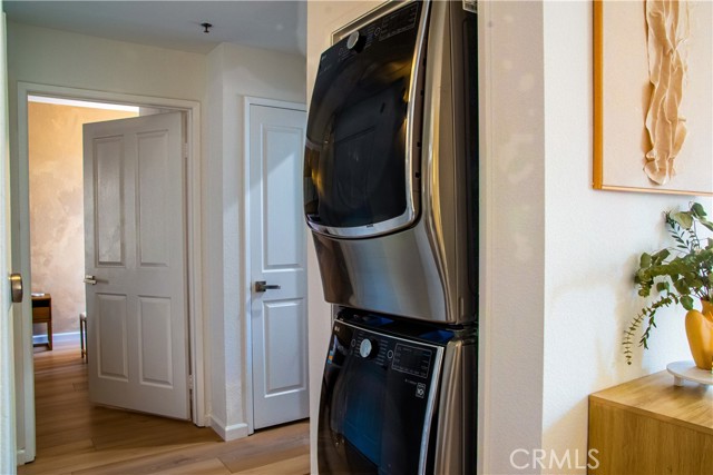 Detail Gallery Image 10 of 21 For 19350 Sherman Way #338,  Reseda,  CA 91335 - 2 Beds | 2 Baths